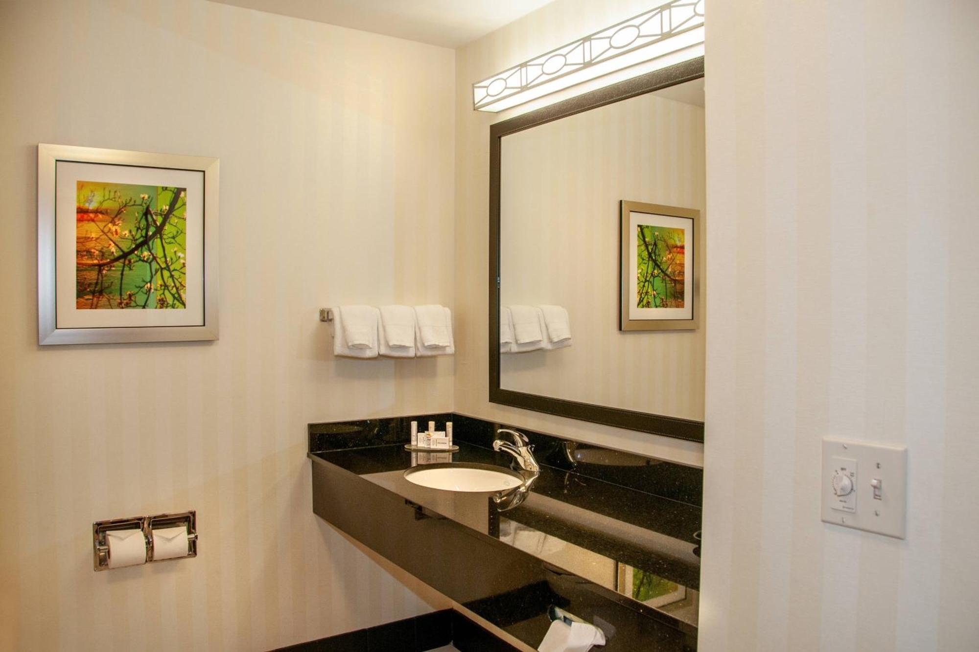 Fairfield Inn And Suites By Marriott Colorado Springs North Air Force Academy Gleneagle Bagian luar foto